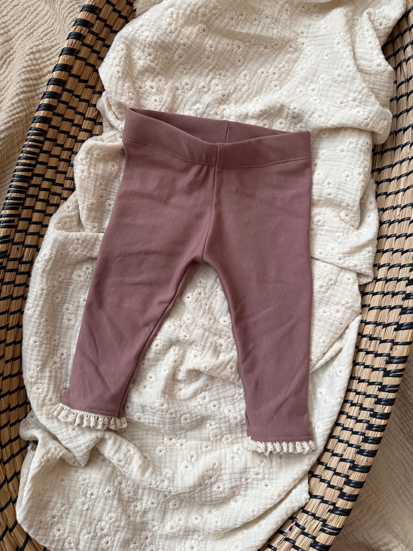 Broekje | Mauve | Kant