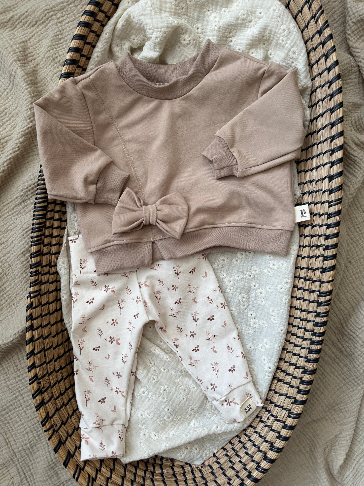 Trui met strik | Donker beige