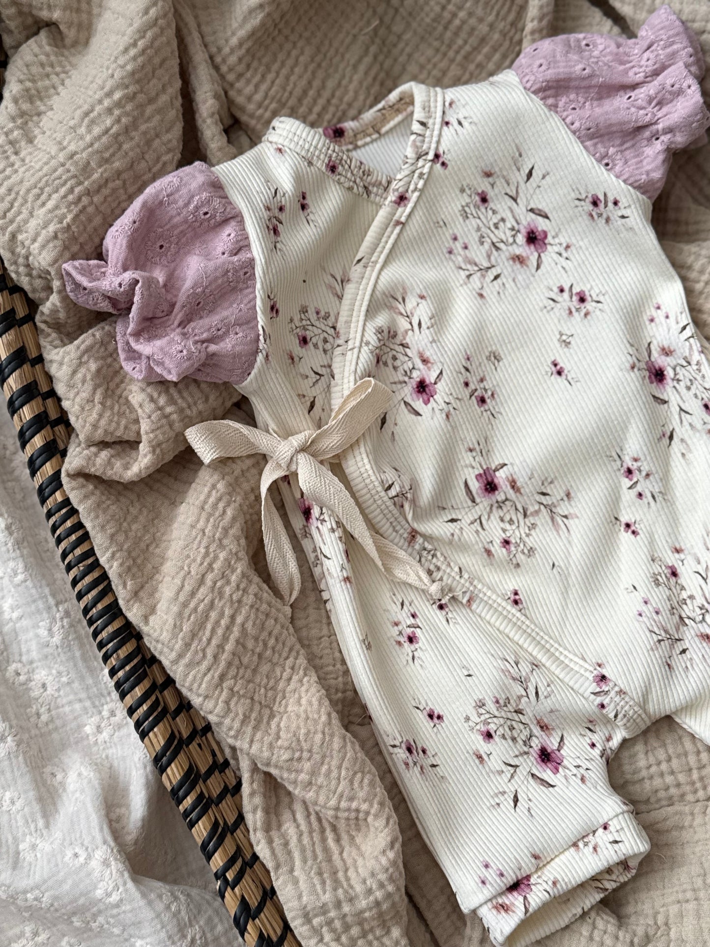Zomer pakje | Kersenbloesem | Broderie pofmouwtjes