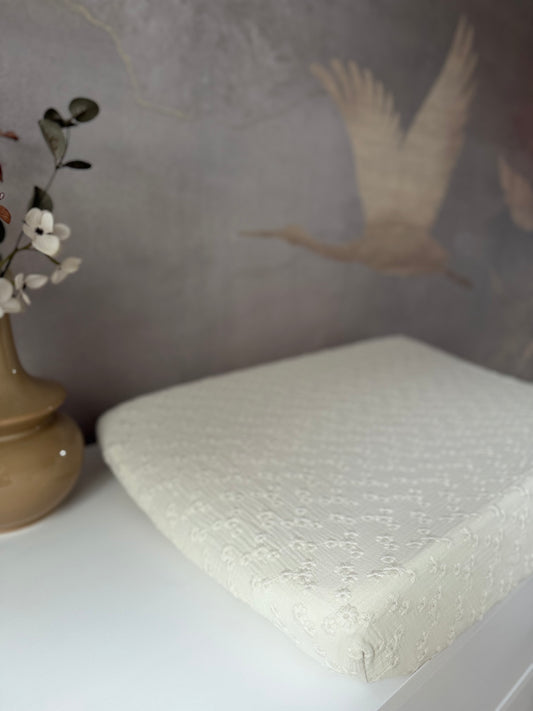 Changing mat cover (also suitable for nursing pillow) | Broderie | Ecru