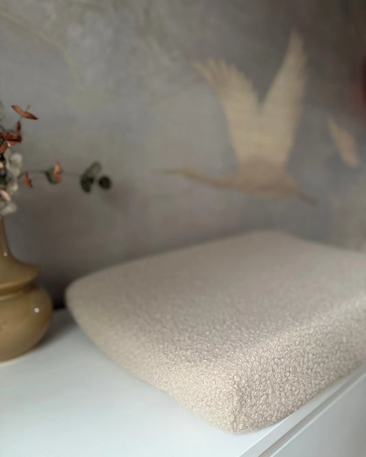 Aankleedkussenhoes | Teddy | Beige afbeelding 2 - Blossom & Feather