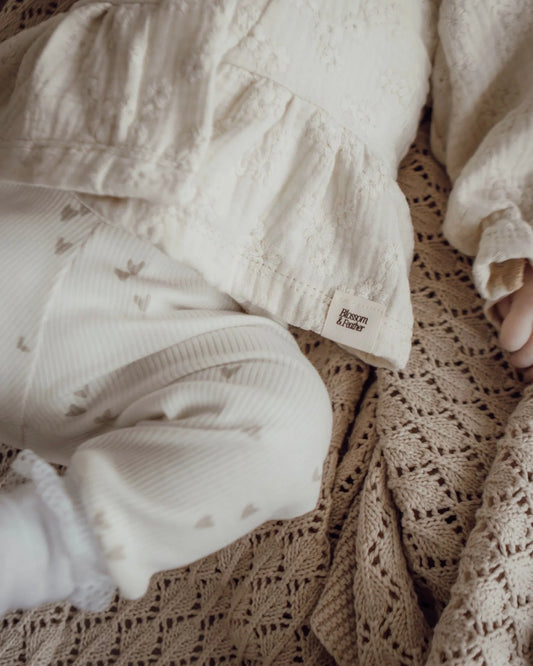 Broekje rib | Hartjes afbeelding 2 - Blossom & Feather