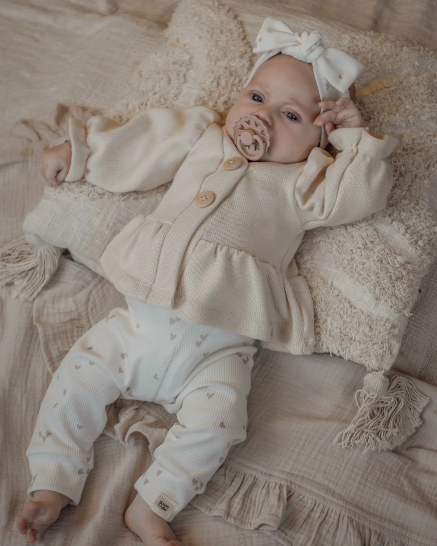 Broekje rib | Hartjes afbeelding 3 - Blossom & Feather