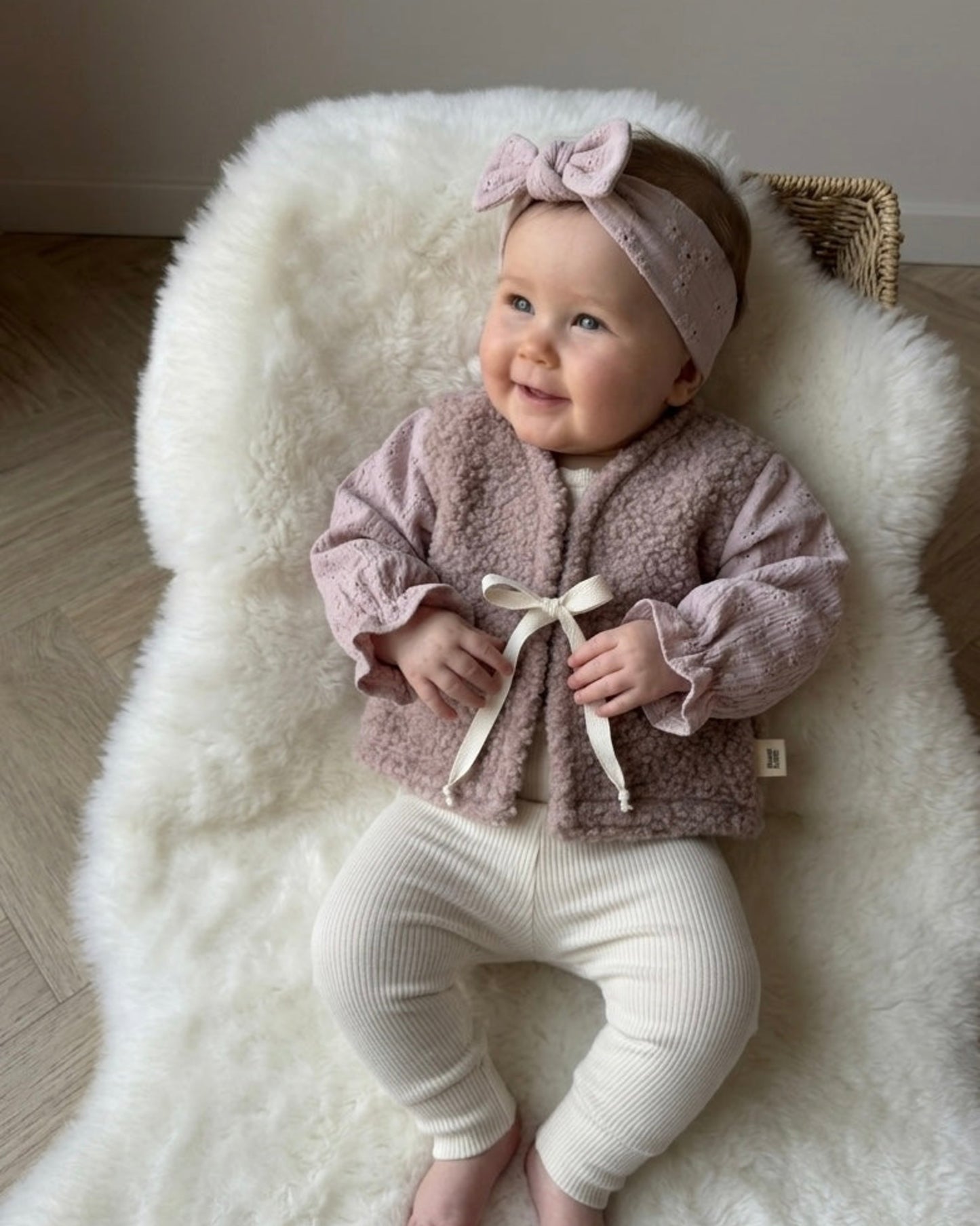 Haarbandje | Broderie | Oud roze afbeelding 2 - Blossom & Feather