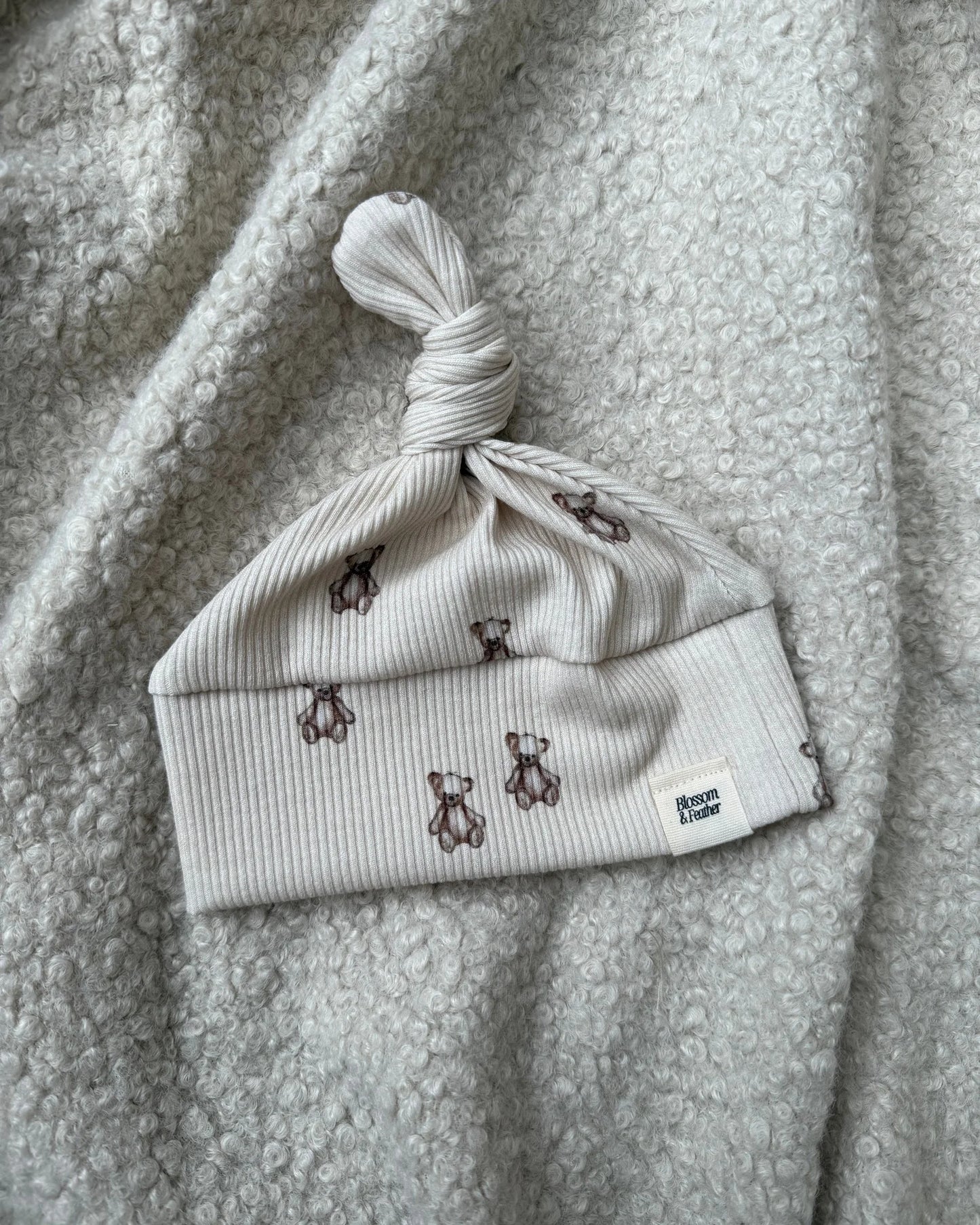 Knoopmutsje rib | Boris - Blossom & Feather