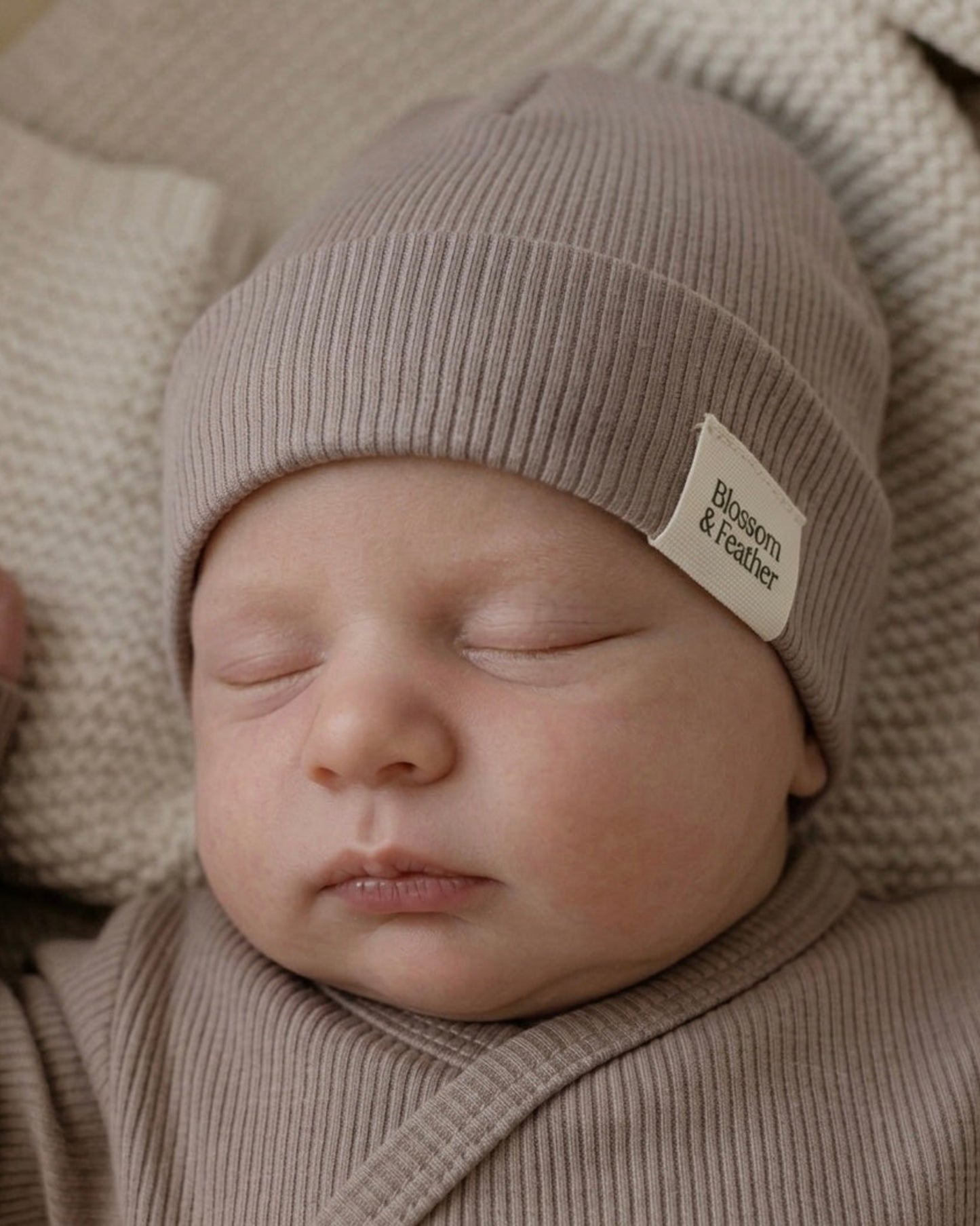 Beanie rib | Taupe - Blossom & Feather