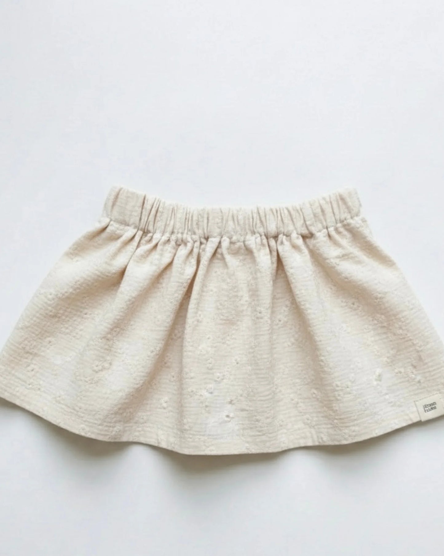 Rokje | Broderie afbeelding 3 - Blossom & Feather