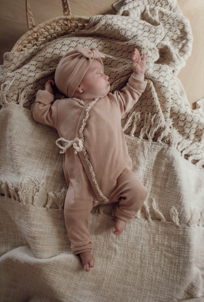 Ribbed playsuit | Nude pink | Lace