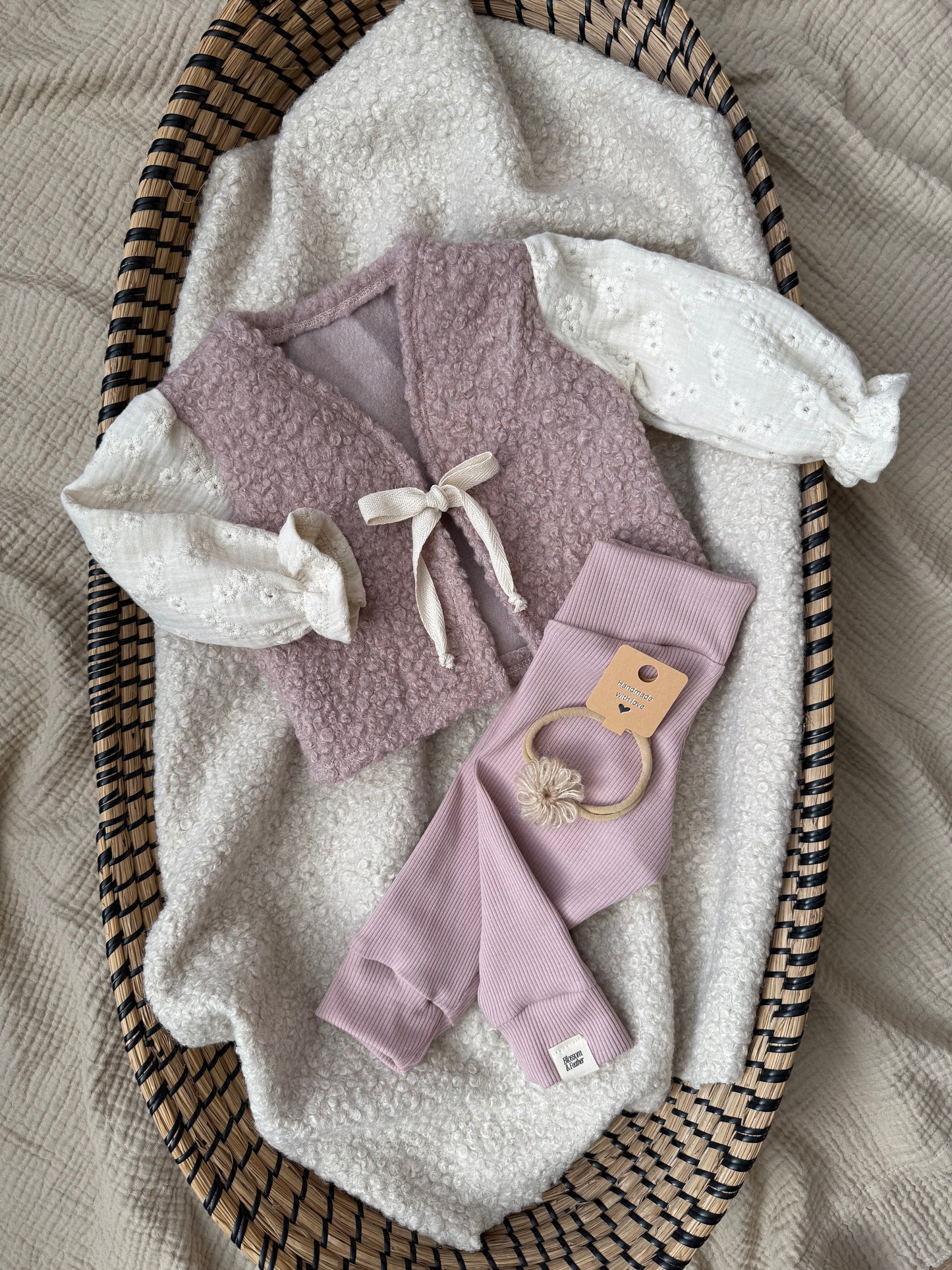 Teddy gilet | Embroidery | Old pink