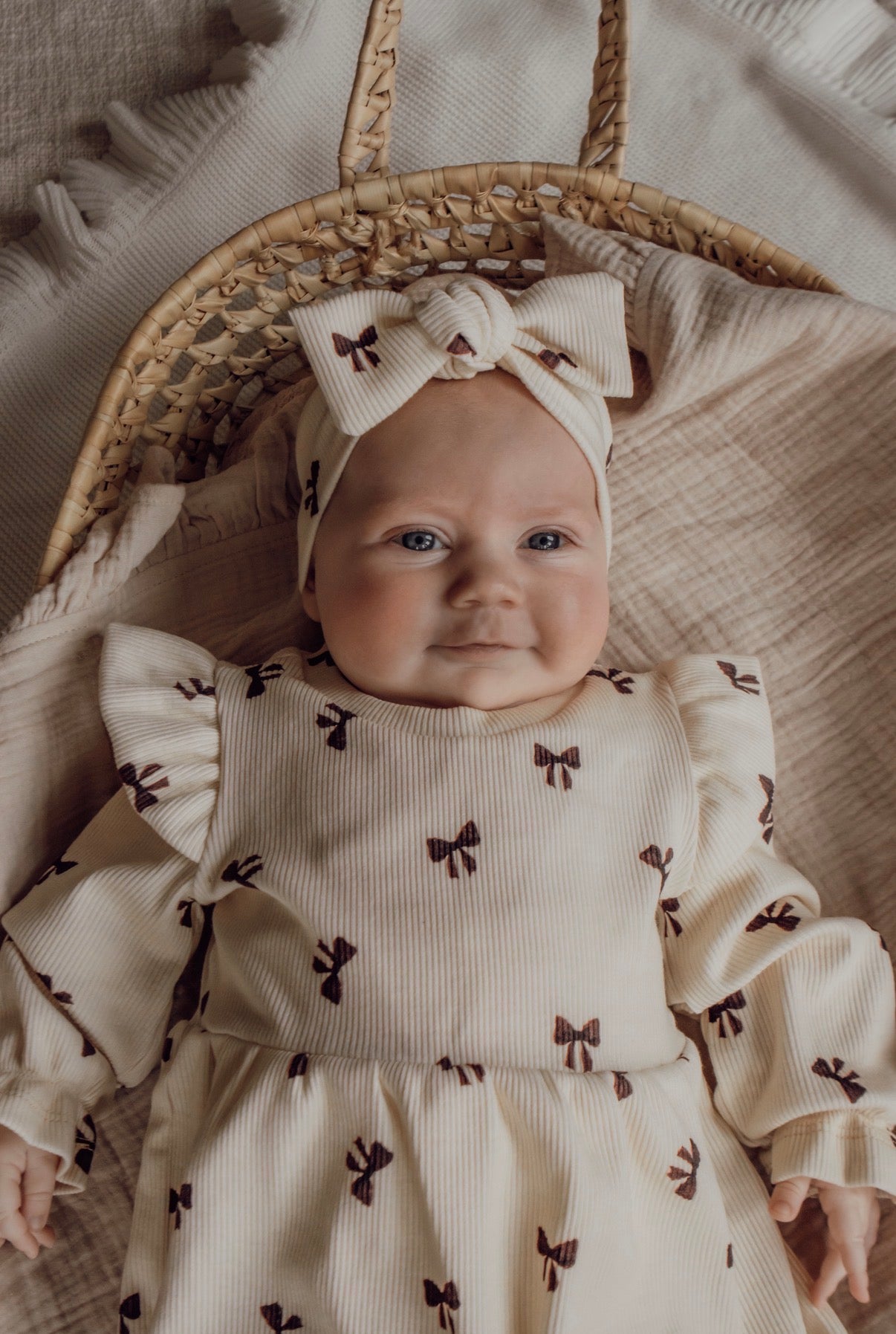 Jurkje rib | Strikjes | Ruffle