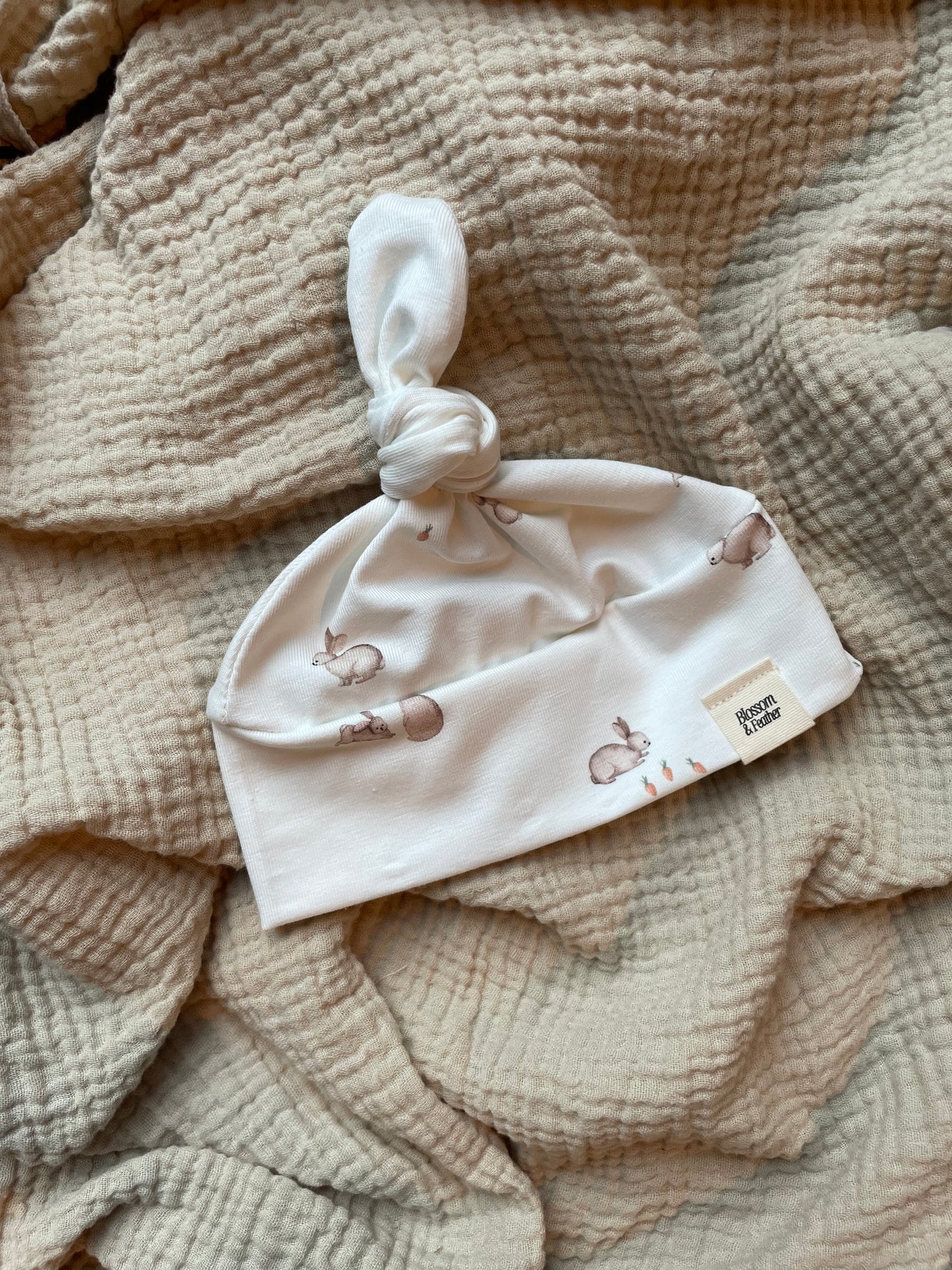 Bonnet noué | Petits lapins
