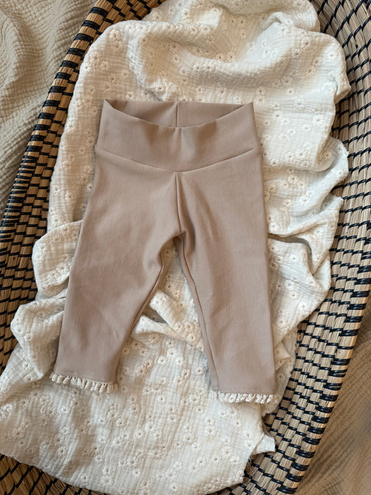 Broekje | Donker beige | Kant