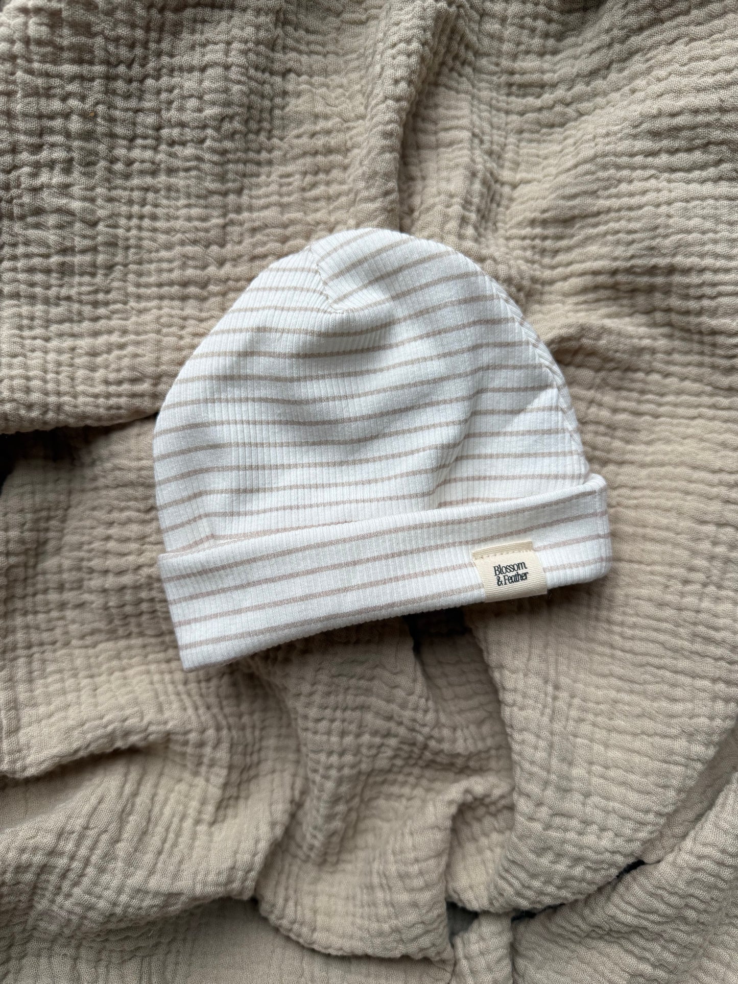 Beanie rib | Beige streepjes