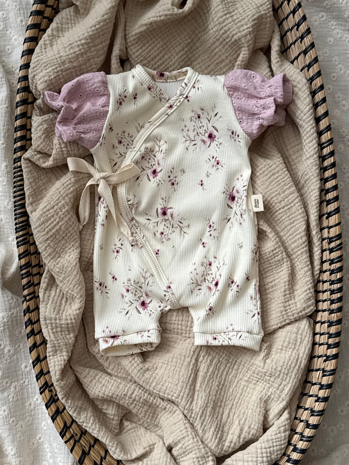 Zomer pakje | Kersenbloesem | Broderie pofmouwtjes