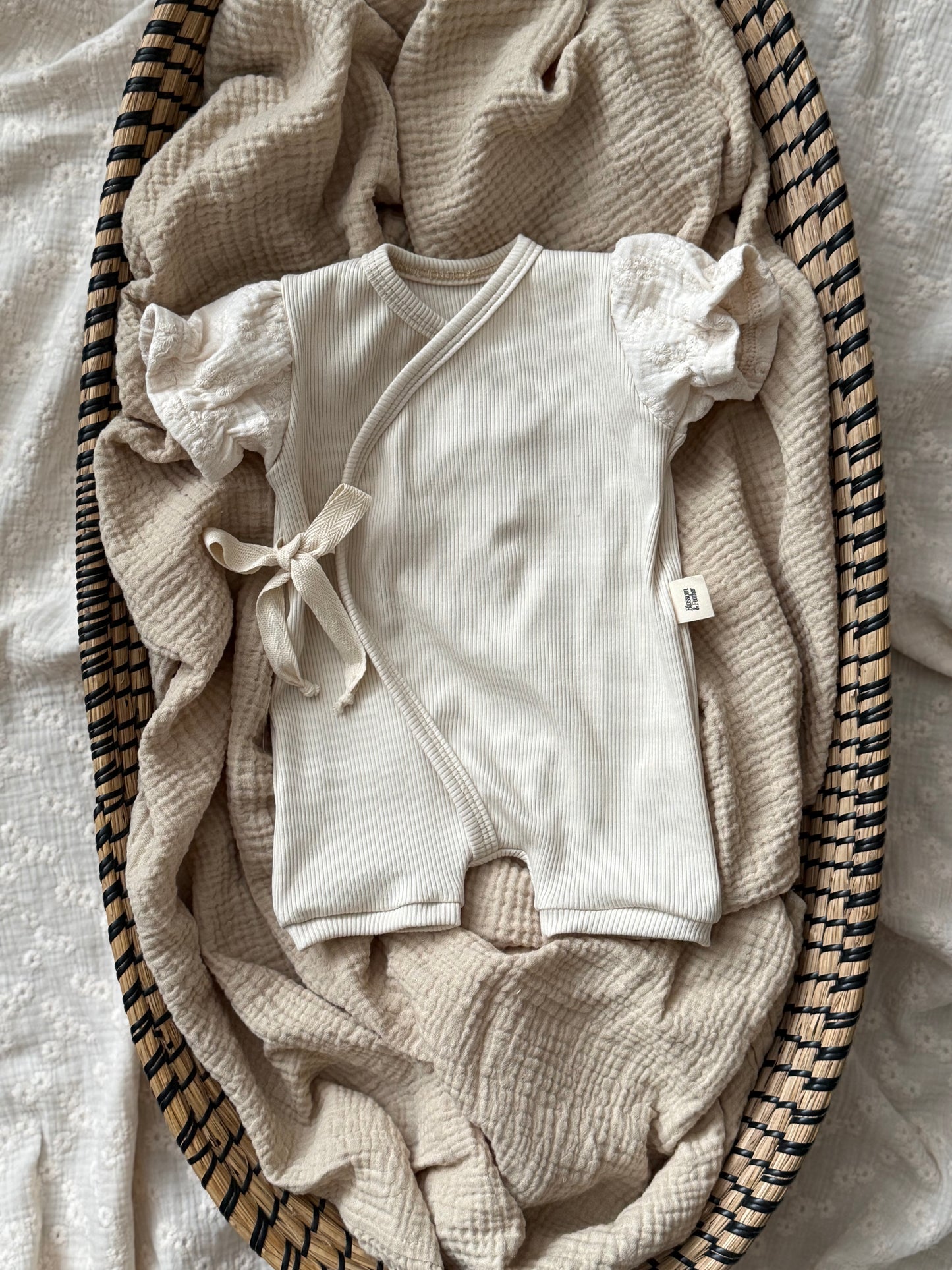 Zomer pakje | Broderie | Crème | Pofmouwtjes