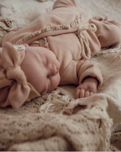 Beanie rib | Nude roze afbeelding 2 - Blossom & Feather