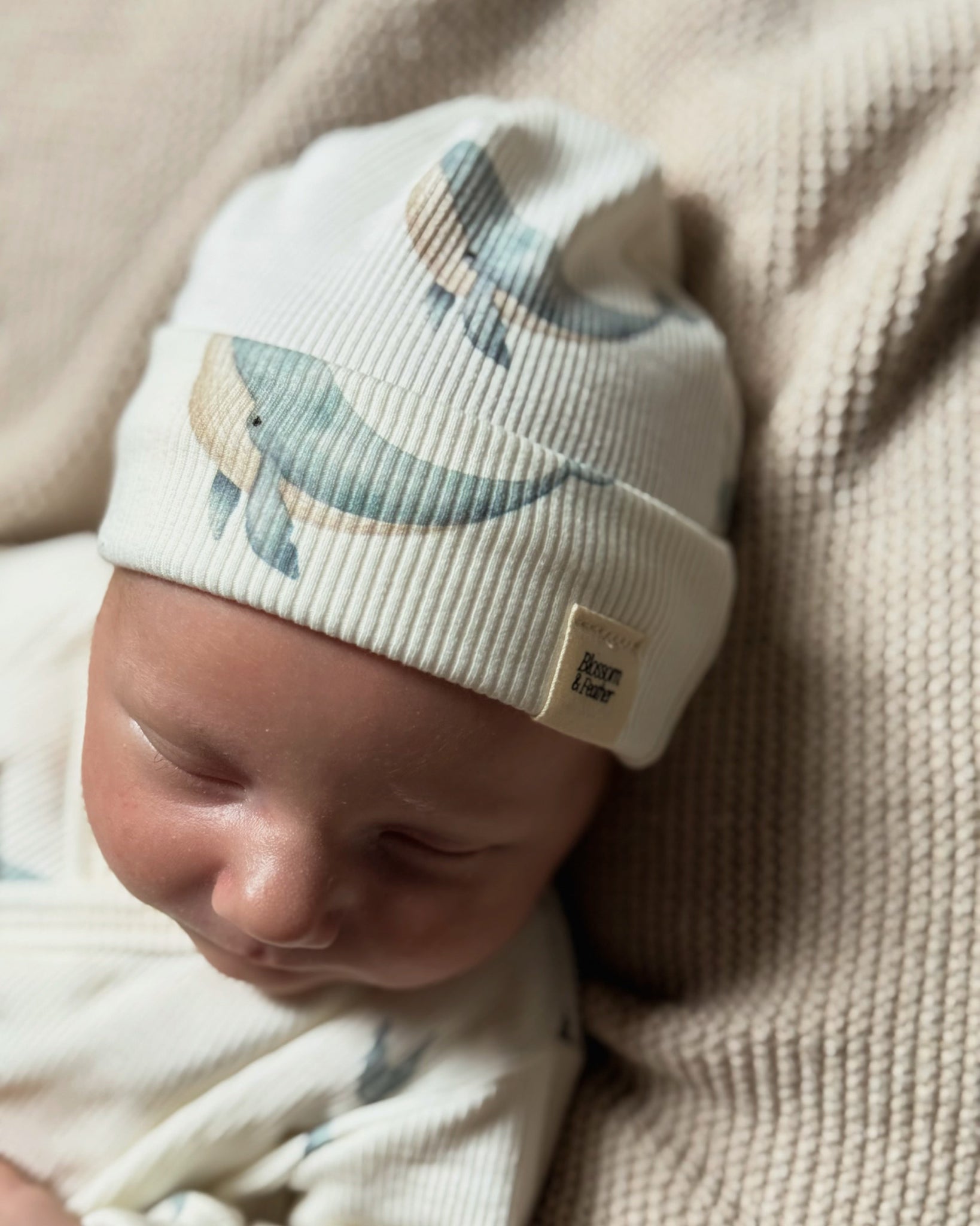 Beanie rib | Walvis afbeelding 3 - Blossom & Feather