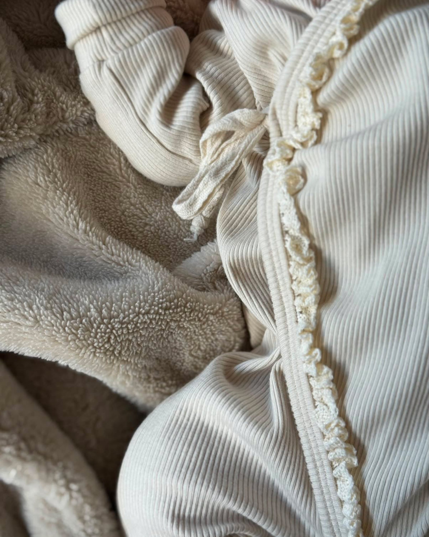Boxpakje rib | Crème | Kant afbeelding 3 - Blossom & Feather