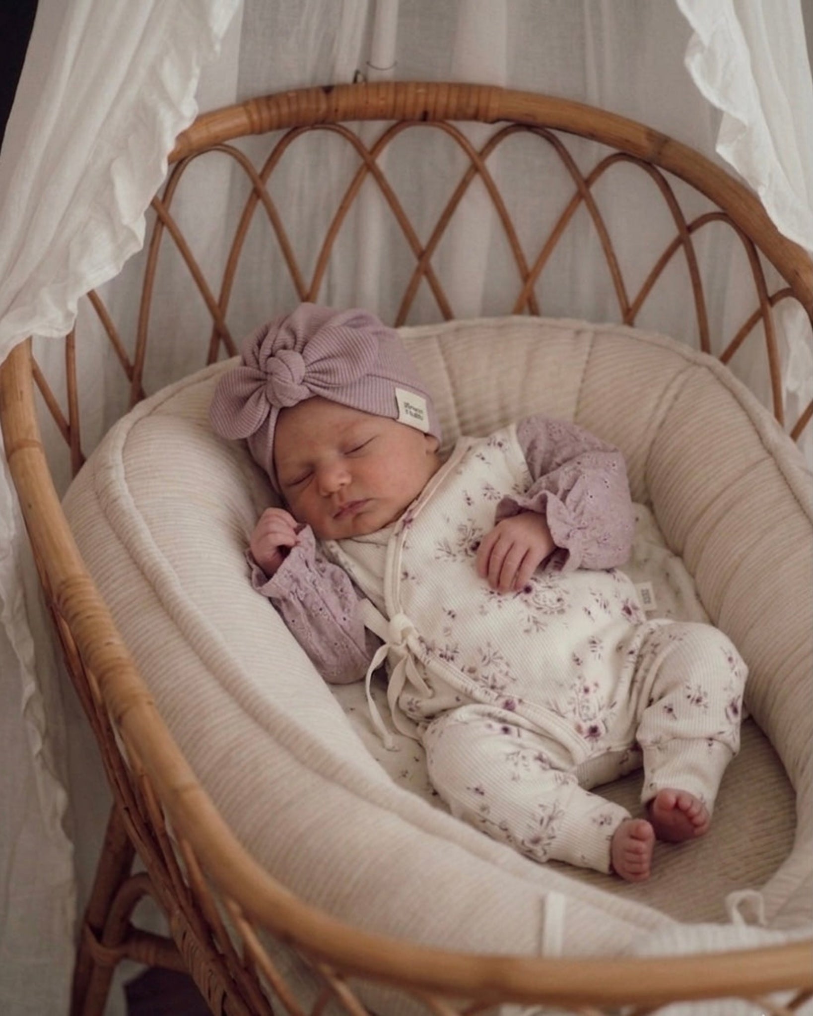 Boxpakje Kersenbloesem | Broderie | Oud roze afbeelding 4 - Blossom & Feather