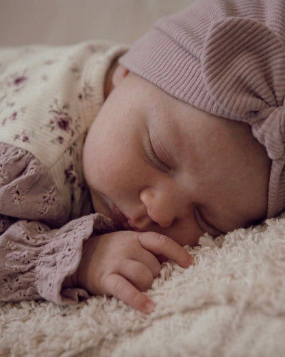 Boxpakje Kersenbloesem | Broderie | Oud roze afbeelding 5 - Blossom & Feather