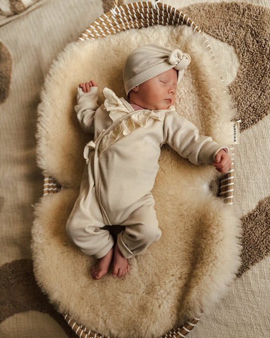 Boxpakje Liv | Cr�me rib | Kanten kraag afbeelding 1 - Blossom & Feather