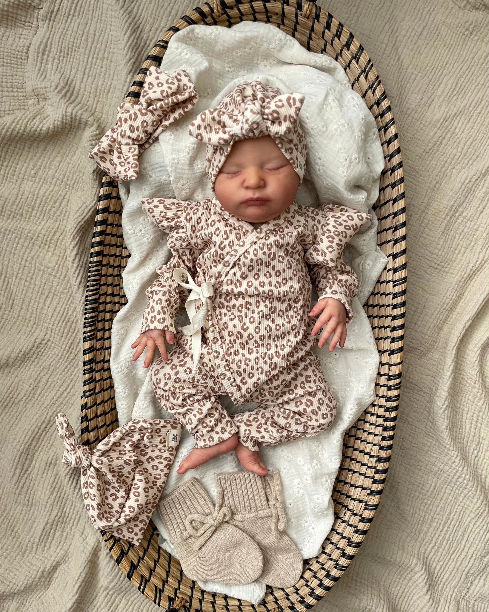 Boxpakje Luipaard| Met of zonder ruffle | Rib afbeelding 1 - Blossom & Feather