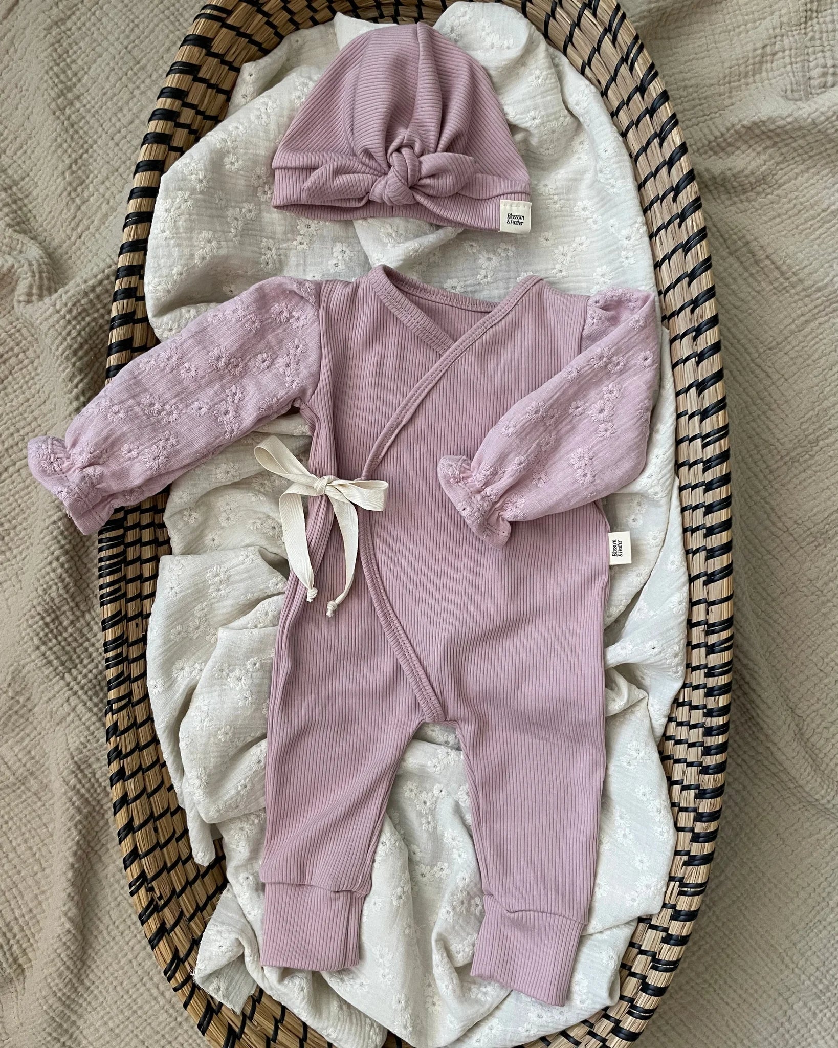 Boxpakje rib | Oudroze | Broderie afbeelding 2 - Blossom & Feather