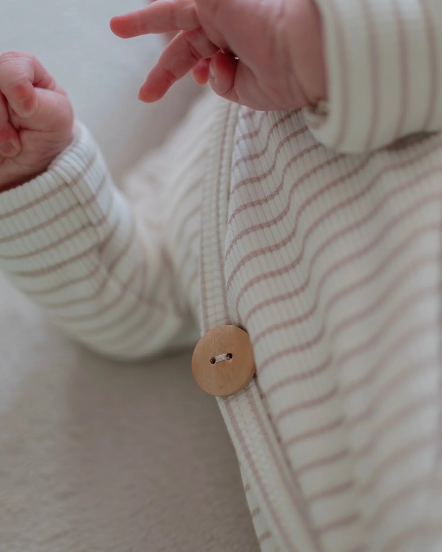 Boxpakje rib | Streepjes | Licht beige afbeelding 4 - Blossom & Feather