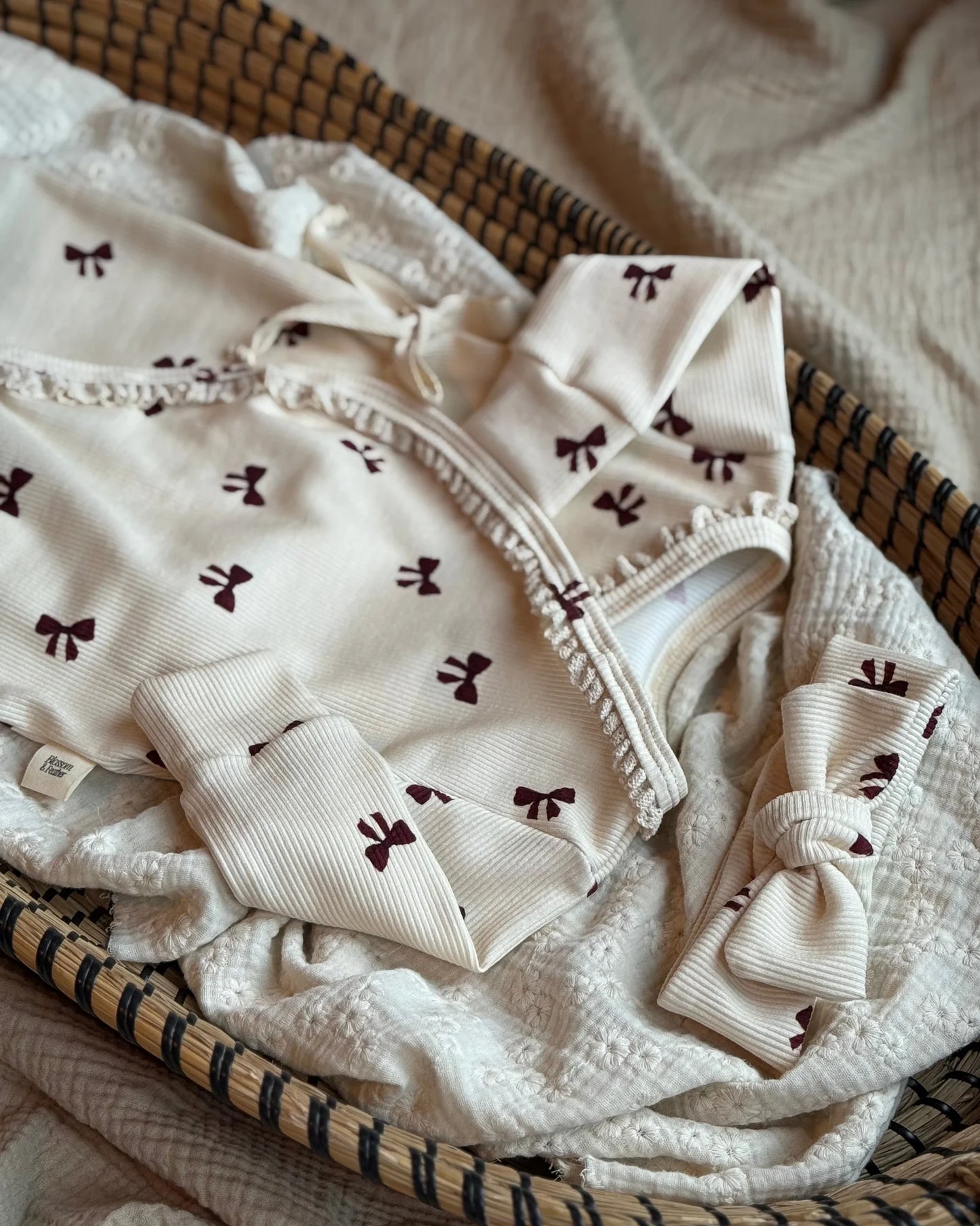 Boxpakje rib | Strikjes | Kant afbeelding 3 - Blossom & Feather