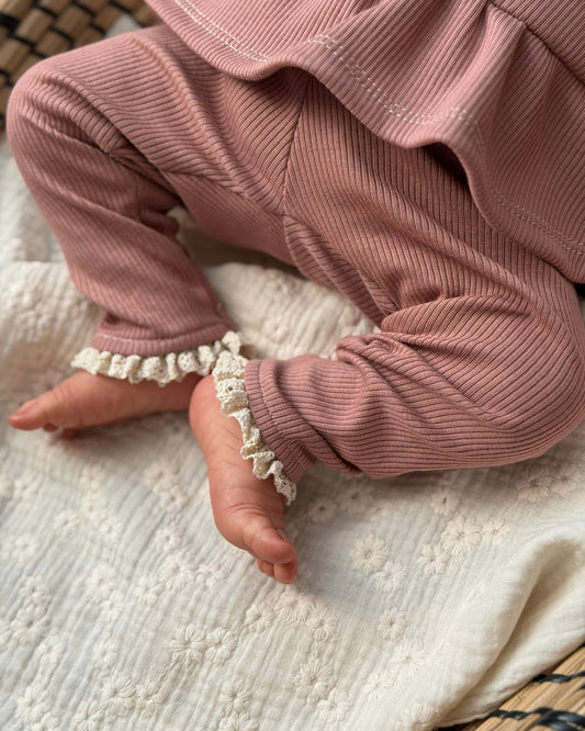 Broeke rib | Klei roze | Kant afbeelding 1 - Blossom & Feather