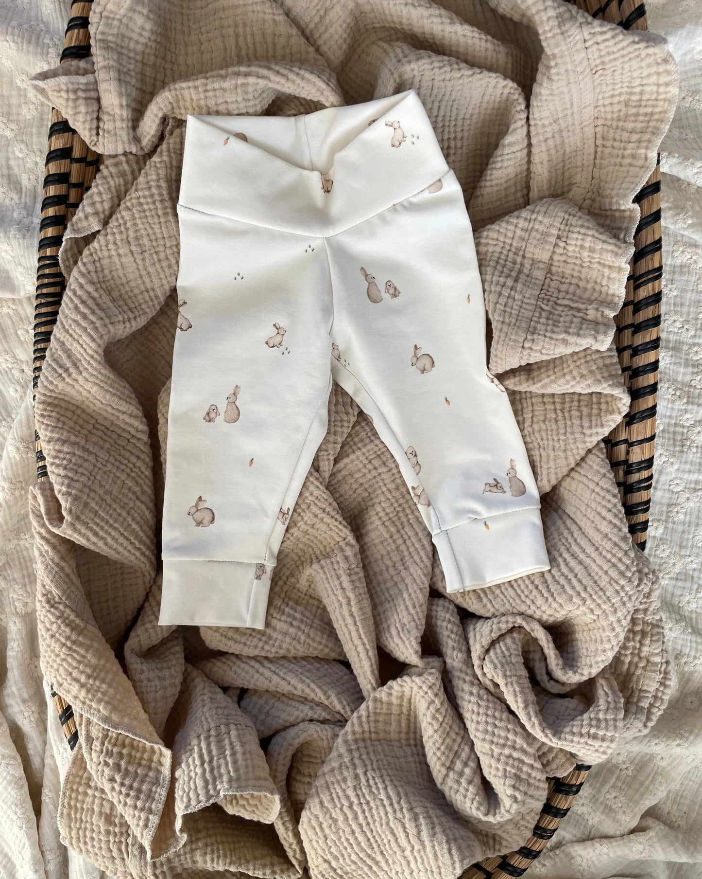 Broekje | konijntjes - Blossom & Feather