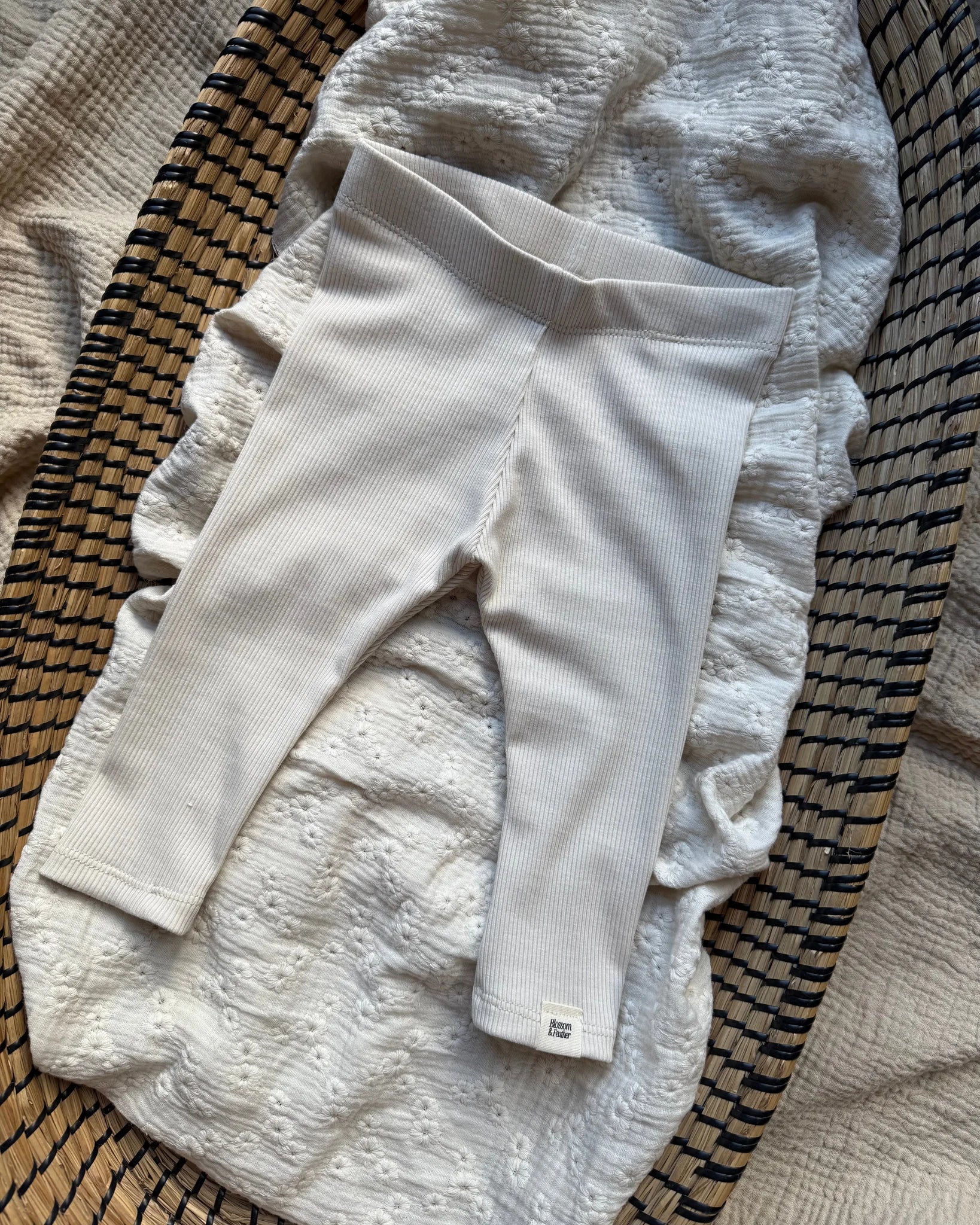 Broekje rib | Cr�me afbeelding 2 - Blossom & Feather