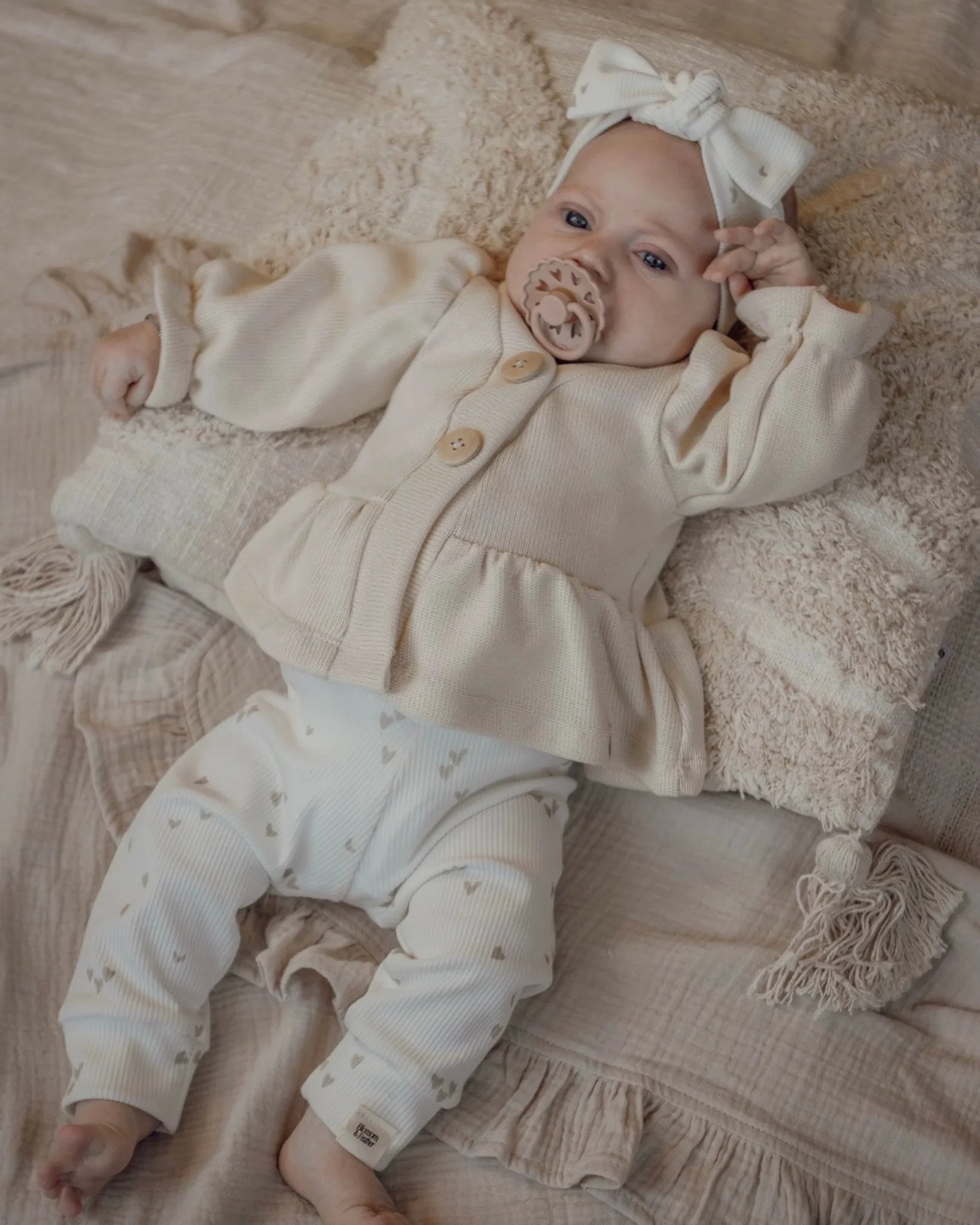 Broekje rib | Hartjes afbeelding 3 - Blossom & Feather