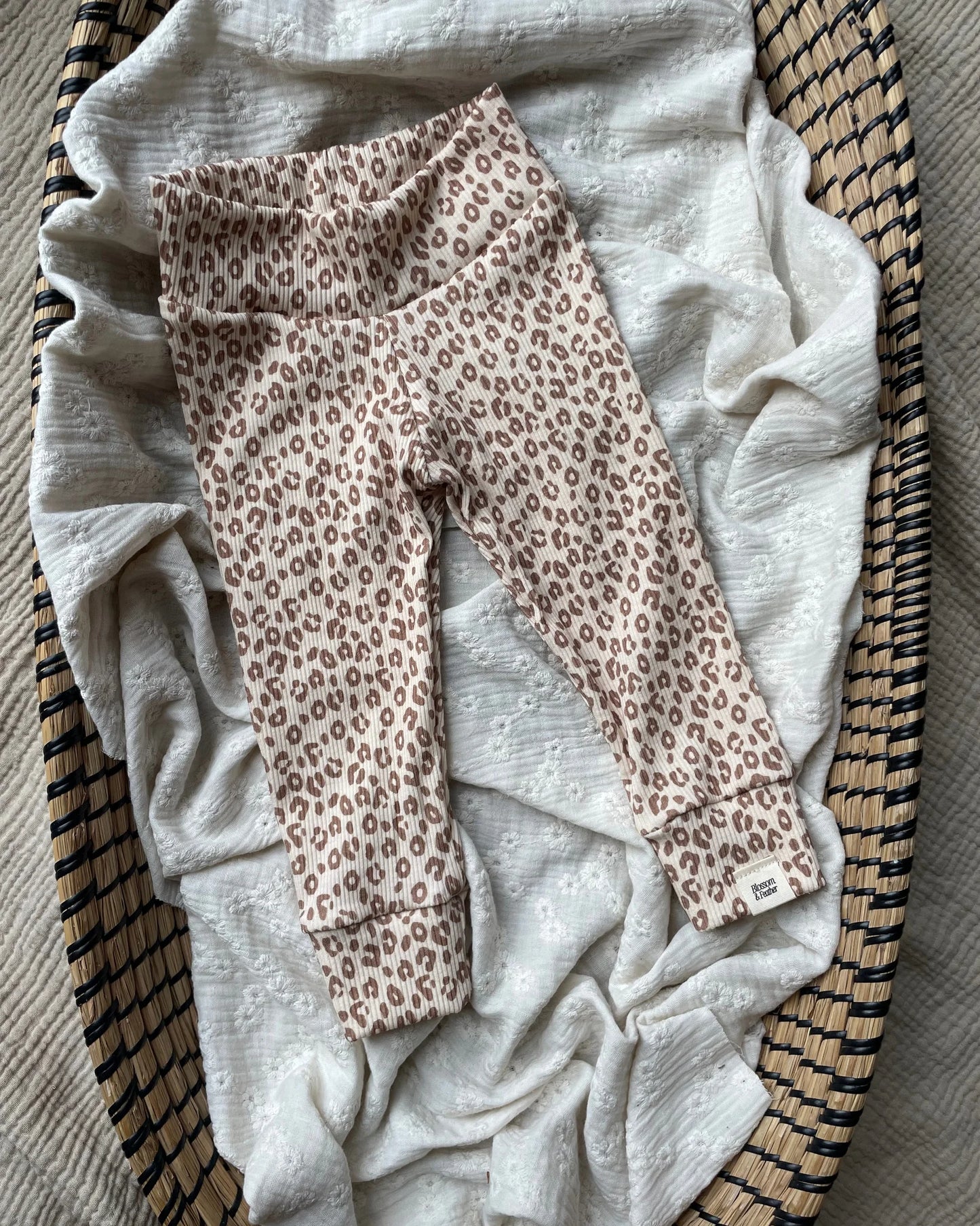 Broekje rib | Luipaard afbeelding 1 - Blossom & Feather