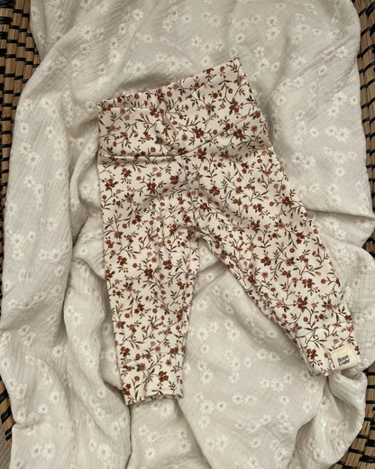 Broekje | Stella afbeelding 1 - Blossom & Feather