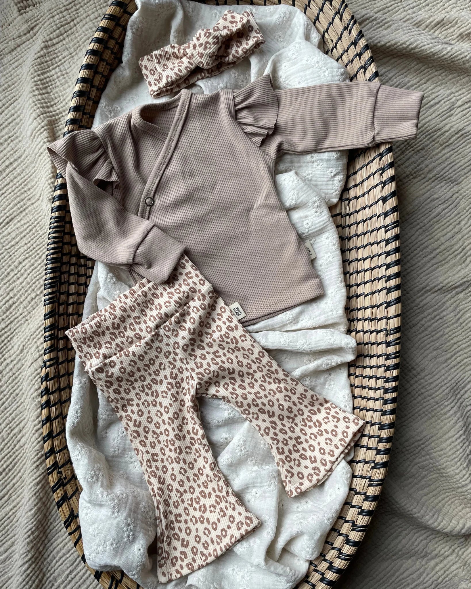 Flared rib | Luipaard afbeelding 2 - Blossom & Feather