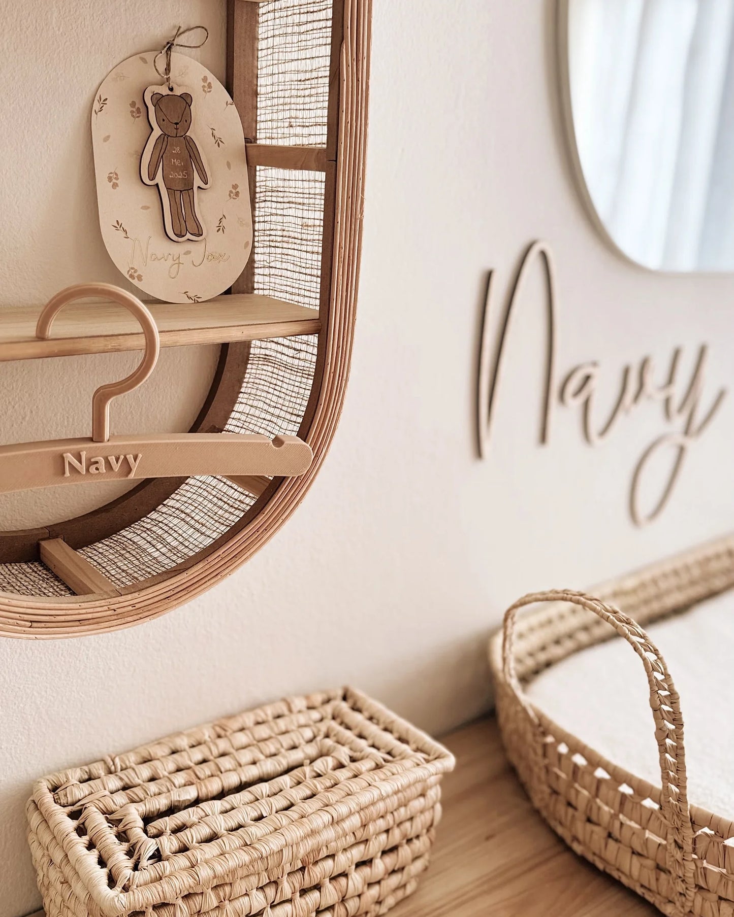 Kledinghangertje | Met naam afbeelding 4 - Blossom & Feather