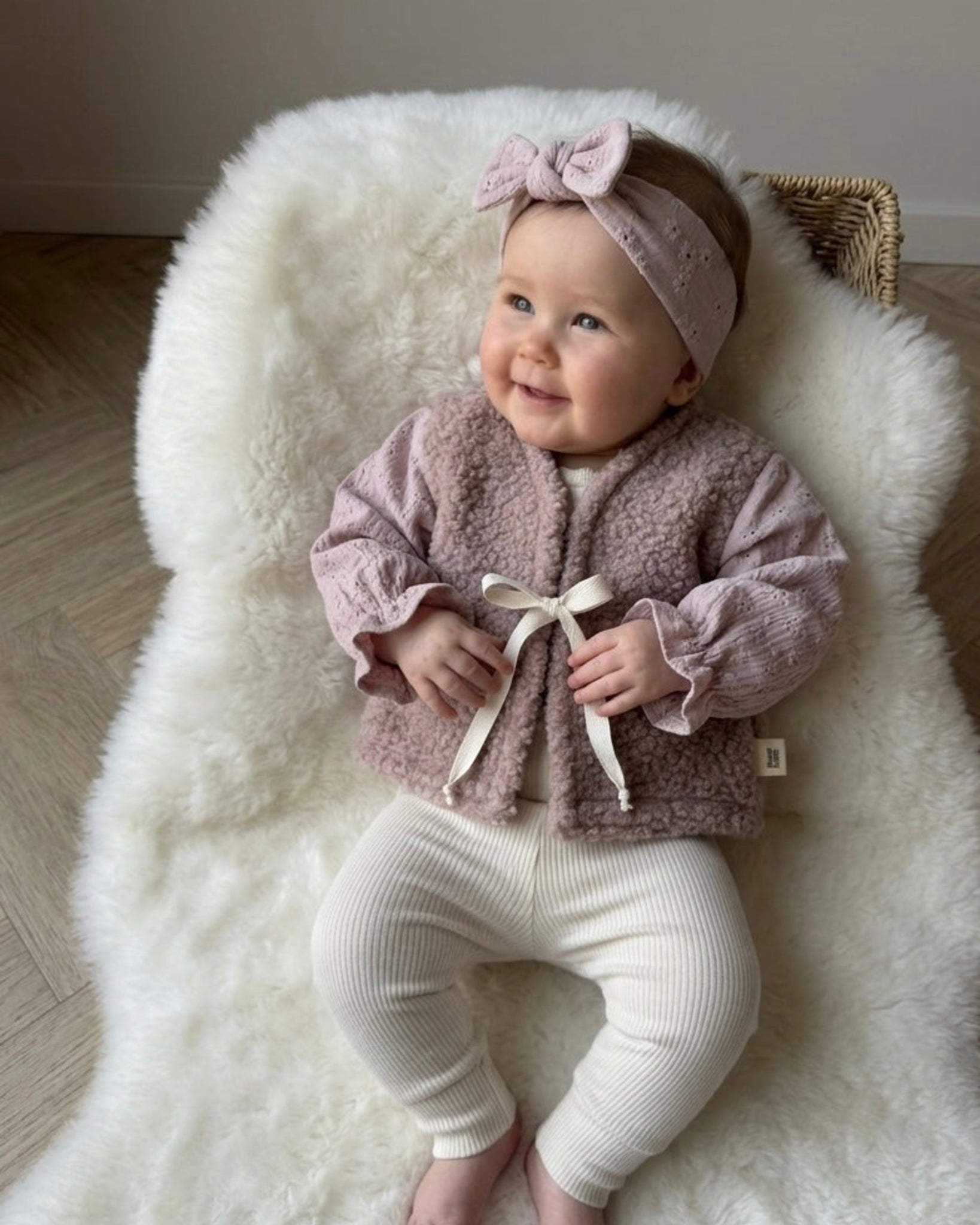 Haarbandje | Broderie | Oud roze afbeelding 2 - Blossom & Feather