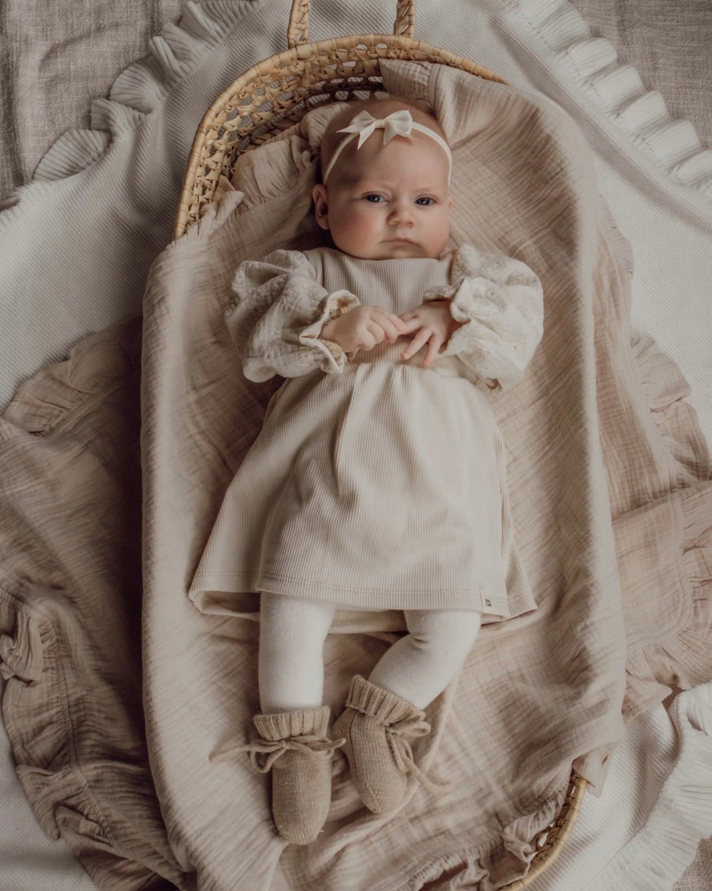 Jurkje rib | Broderie pofmouw afbeelding 1 - Blossom & Feather