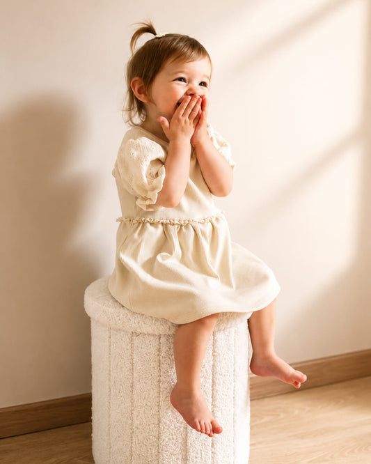 Jurkje rib | Crème | Broderie pofmouwtjes | Kant afbeelding 1 - Blossom & Feather