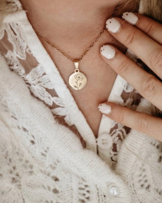Collier fleur de naissance | Or image 1 - Blossom & Feather