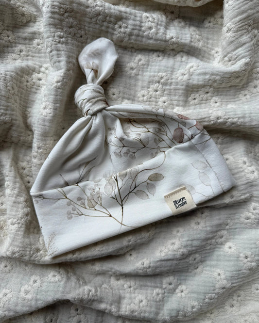 Knoopmutsje | Am�lie - Blossom & Feather