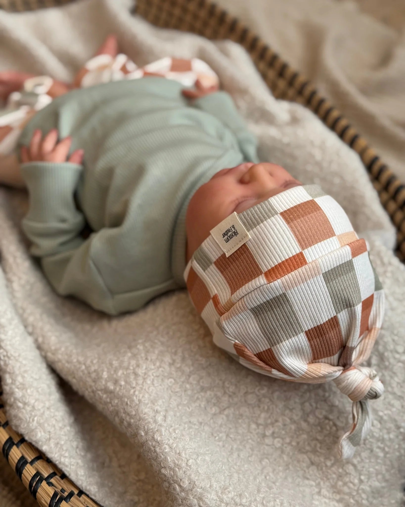 Knoopmutsje rib | Otis - Blossom & Feather