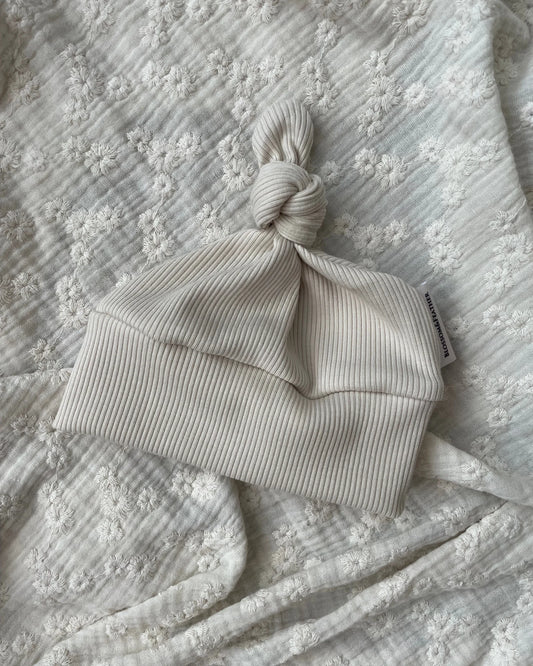Knoopmutsje rib | Cr�me - Blossom & Feather