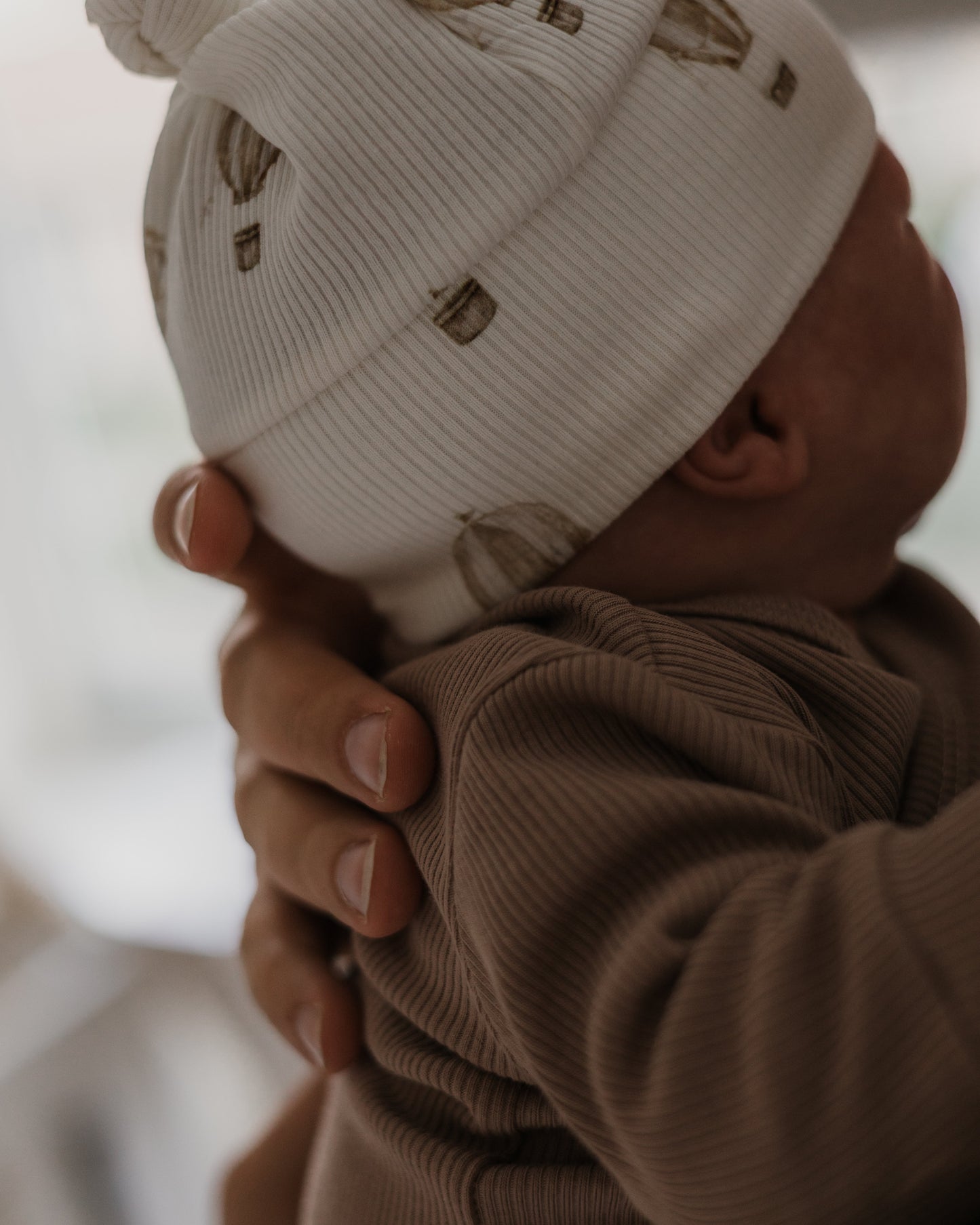 Knoopmutsje rib | Luchtballonnen afbeelding 1 - Blossom & Feather