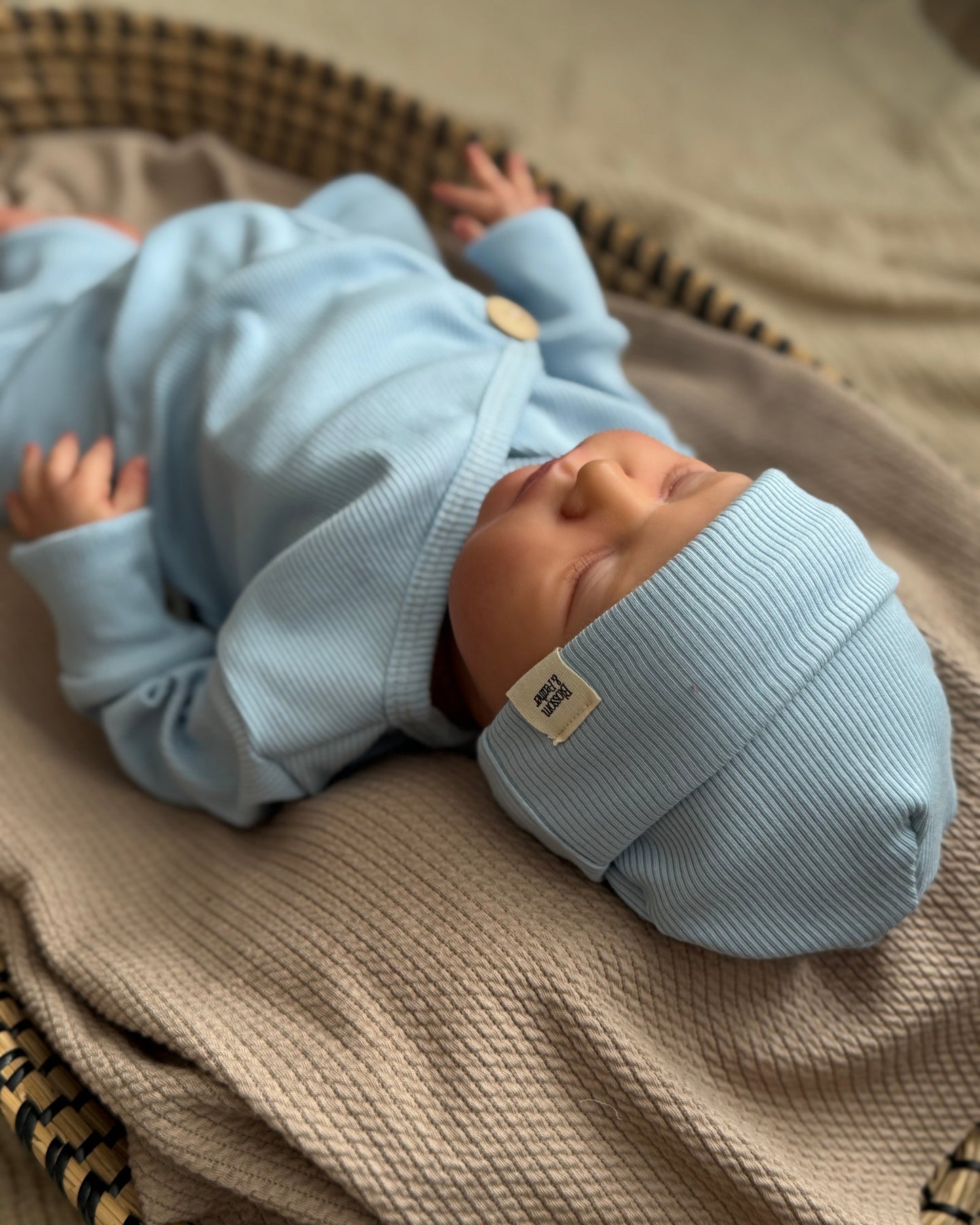 Beanie rib | Licht blauw - Blossom & Feather