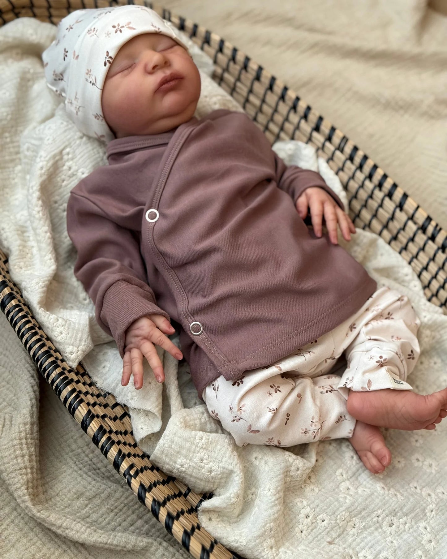 Overslagshirtje | Mauve afbeelding 2 - Blossom & Feather