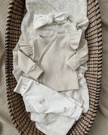 Overslagshirtje rib | Met of zonder ruffle | Cr�me afbeelding 2 - Blossom & Feather