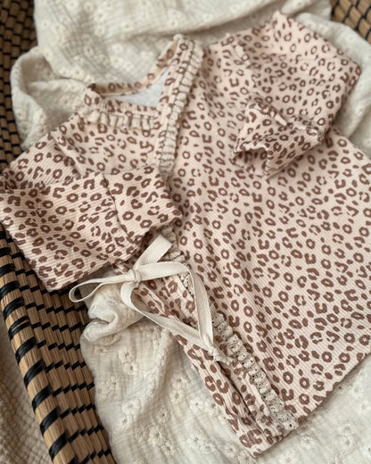 Overslagshirtje rib | Luipaard | Kant afbeelding 2 - Blossom & Feather