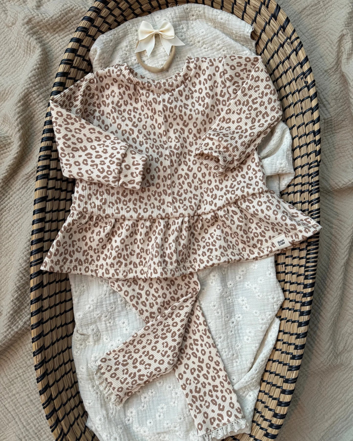 Peplum trui | Luipaard afbeelding 1 - Blossom & Feather